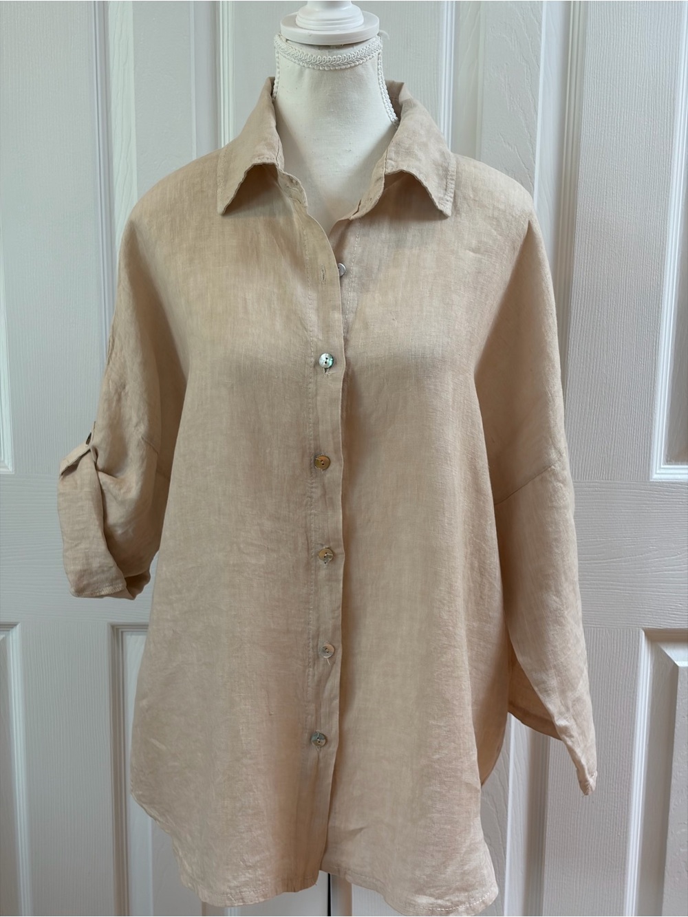 Lavender Bird Oatmeal Color Roll Tab  100% Linen Button Up Shirt Size L/XL